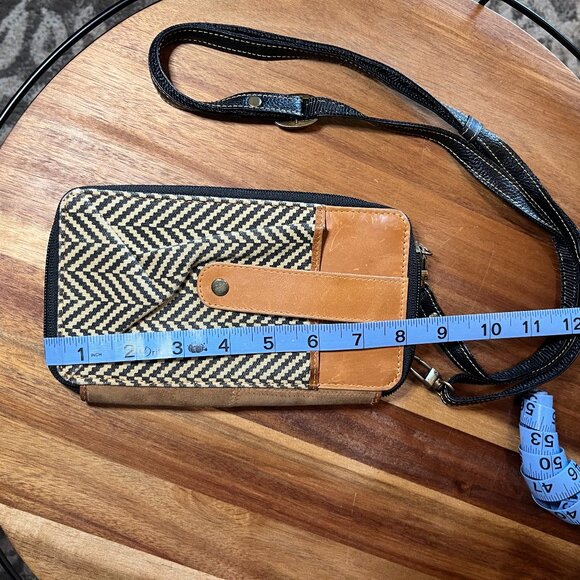 Vann & CoPrism Herringbone Cellphone Crossbody Wallet Purse - Picture 13 of 16